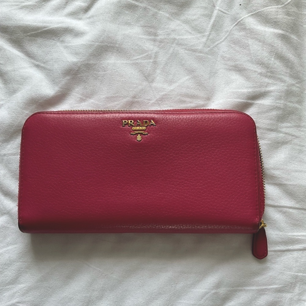 Prada Wallet Leather Pink Long & Zipped